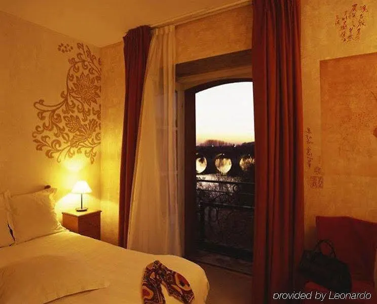 ***  Hotel & Spa Le Moulin De Moissac France