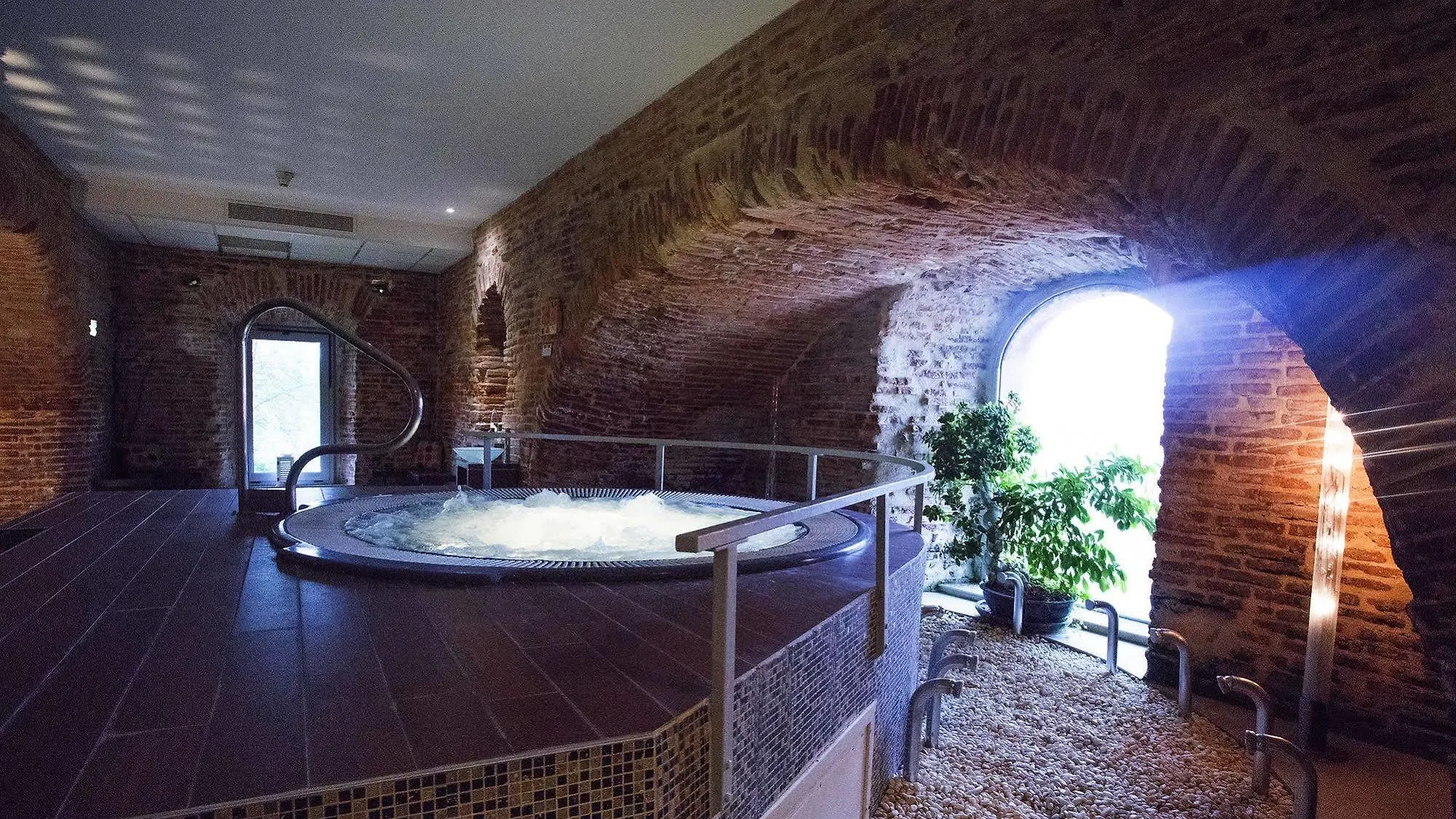 ***  Hotel & Spa Le Moulin De Moissac France